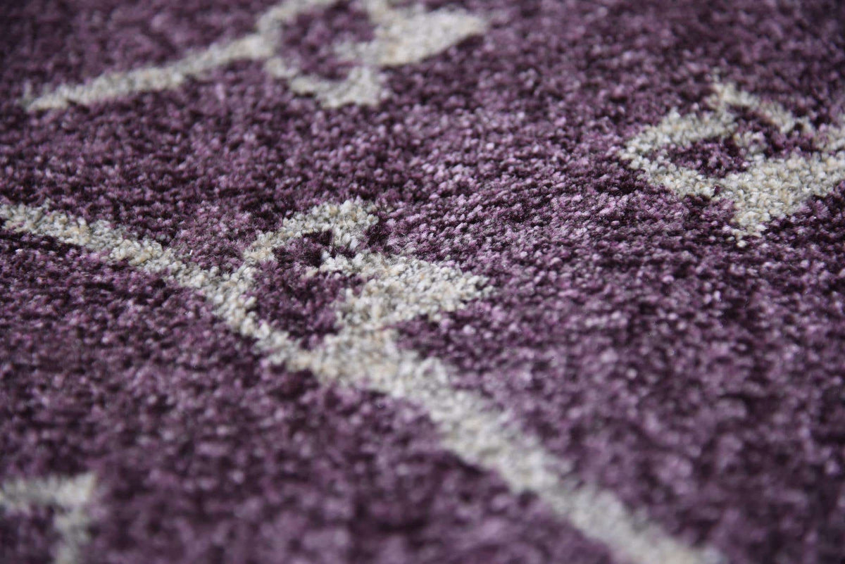 Rechteck Teppich Damask in Lila von Hadorn™ - Lifestyle Image