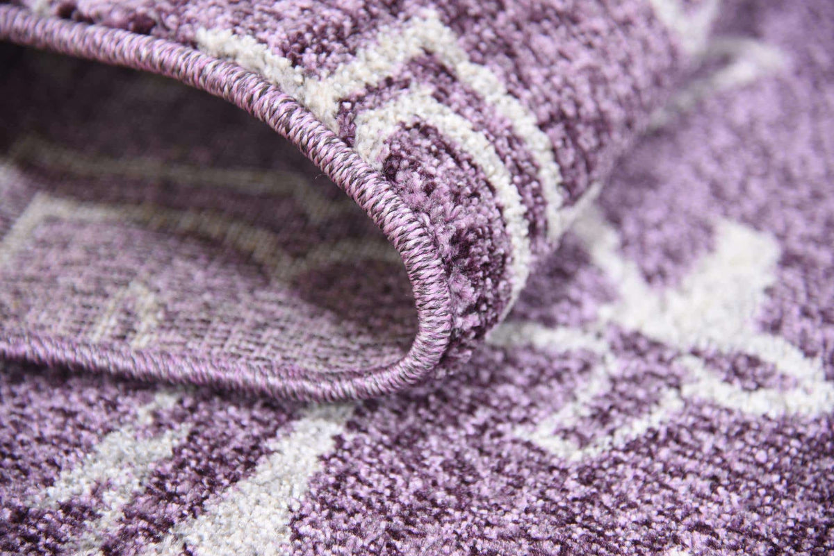 Rechteck Teppich Damask in Lila von Hadorn™ - Lifestyle Image