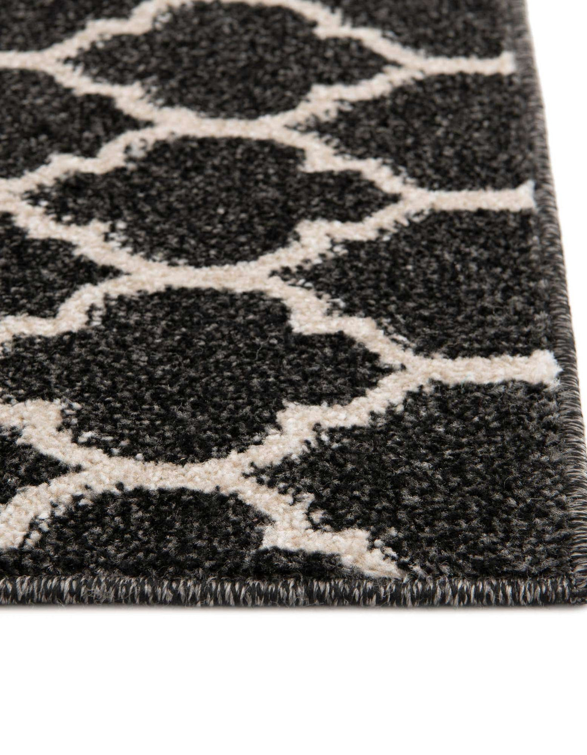 Rechteck Teppich Trellis in Schwarz von Hadorn™ - Lifestyle Image