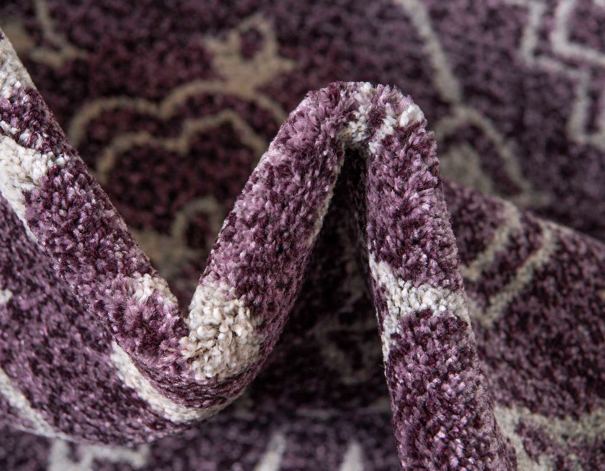 Rechteck Teppich Damask in Lila von Hadorn™ - Lifestyle Image