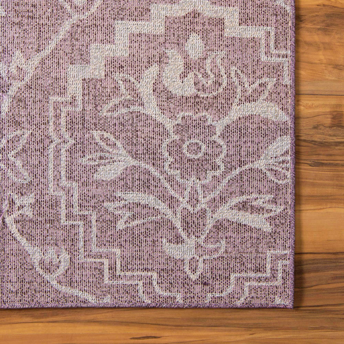 Rechteck Teppich Damask in Lila von Hadorn™ - Lifestyle Image