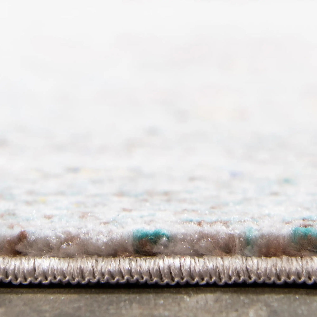 Rechteck Teppich Aqua in Grau von Hadorn™ - Lifestyle Image