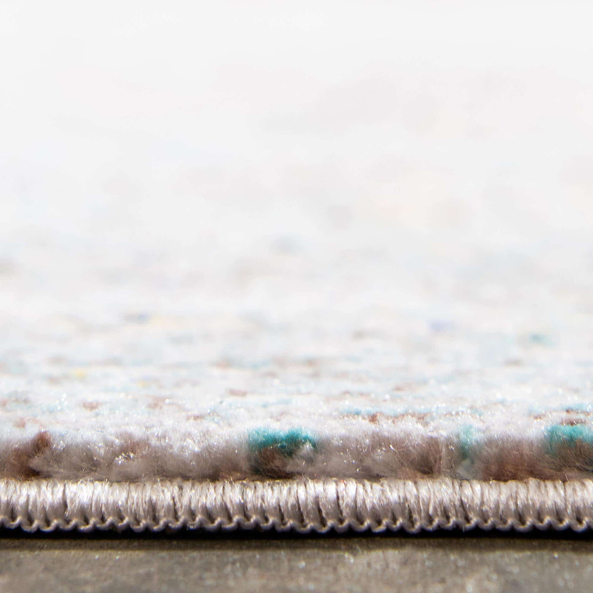 Rechteck Teppich Aqua in Grau von Hadorn™ - Lifestyle Image