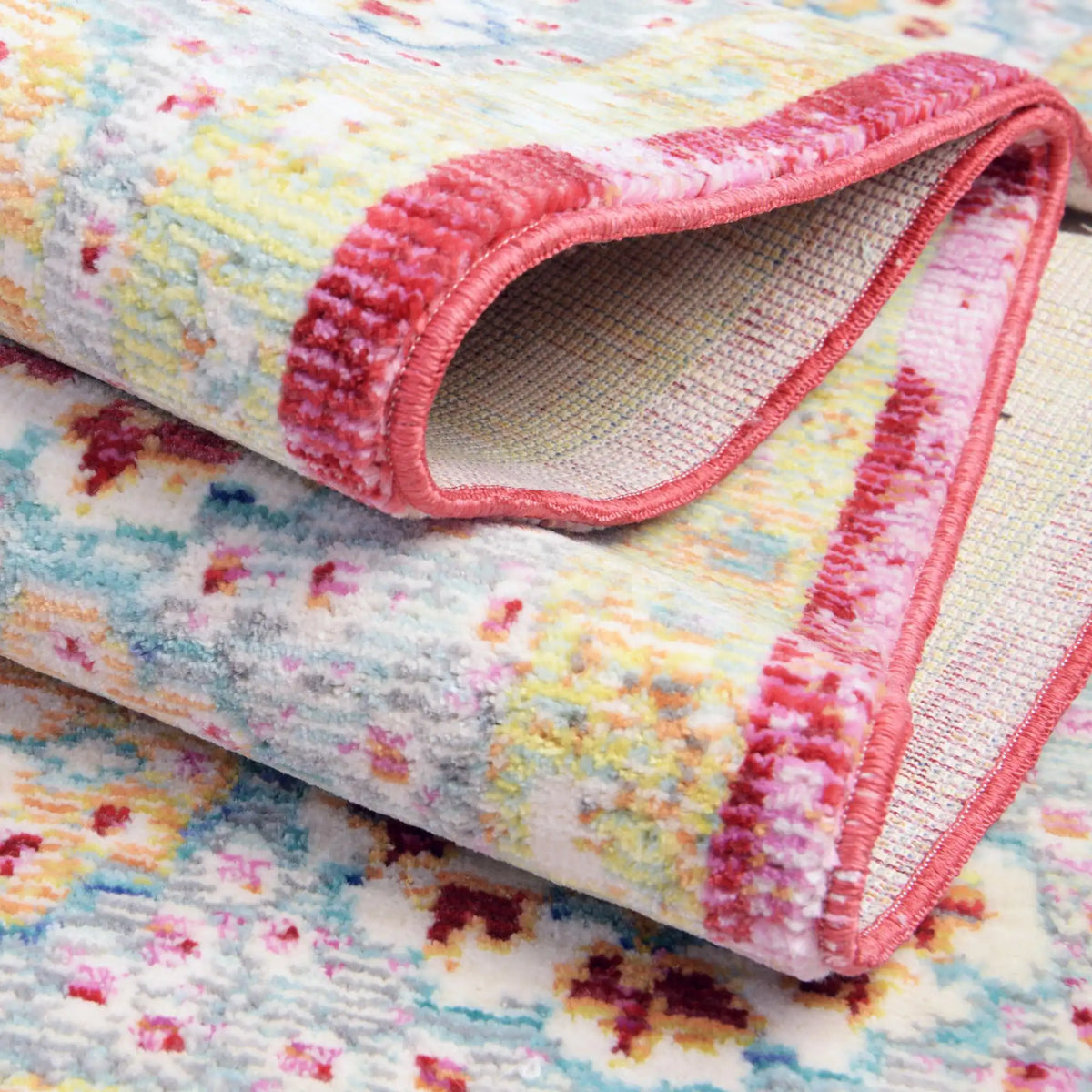 Rechteck Teppich Aqua in Beige von Hadorn™ - Lifestyle Image