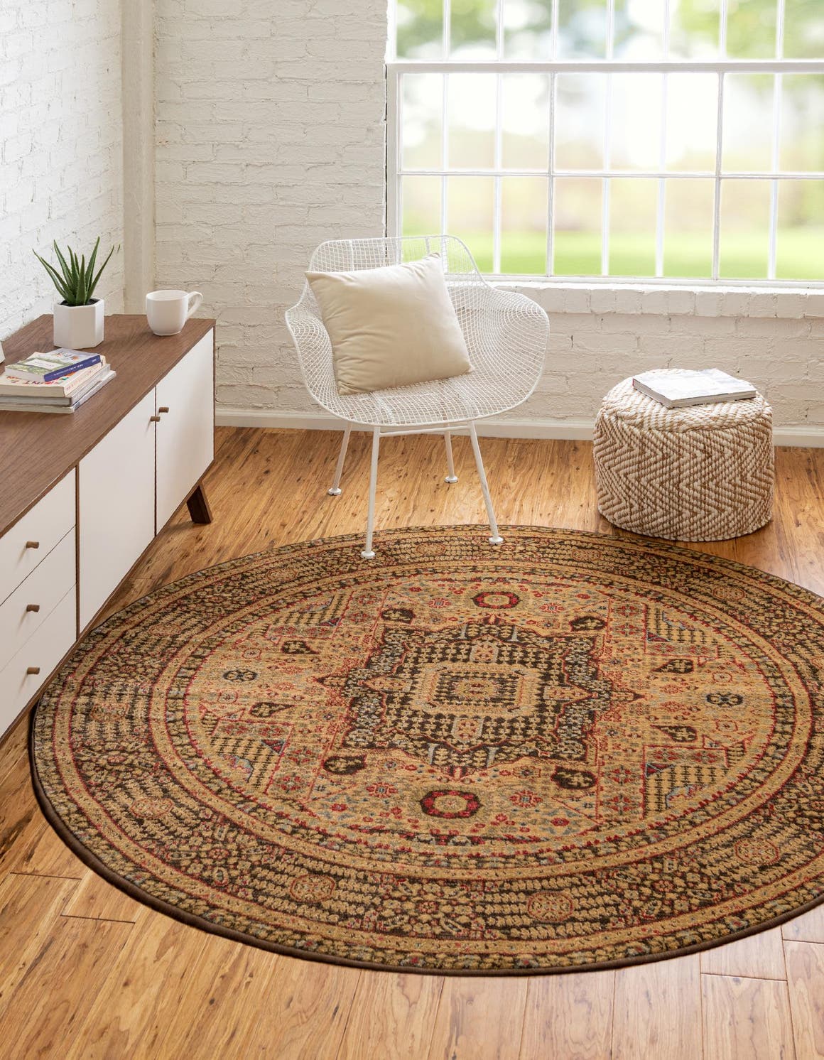 Rund Teppich Mamluk in Braun von Hadorn™ - Lifestyle Image