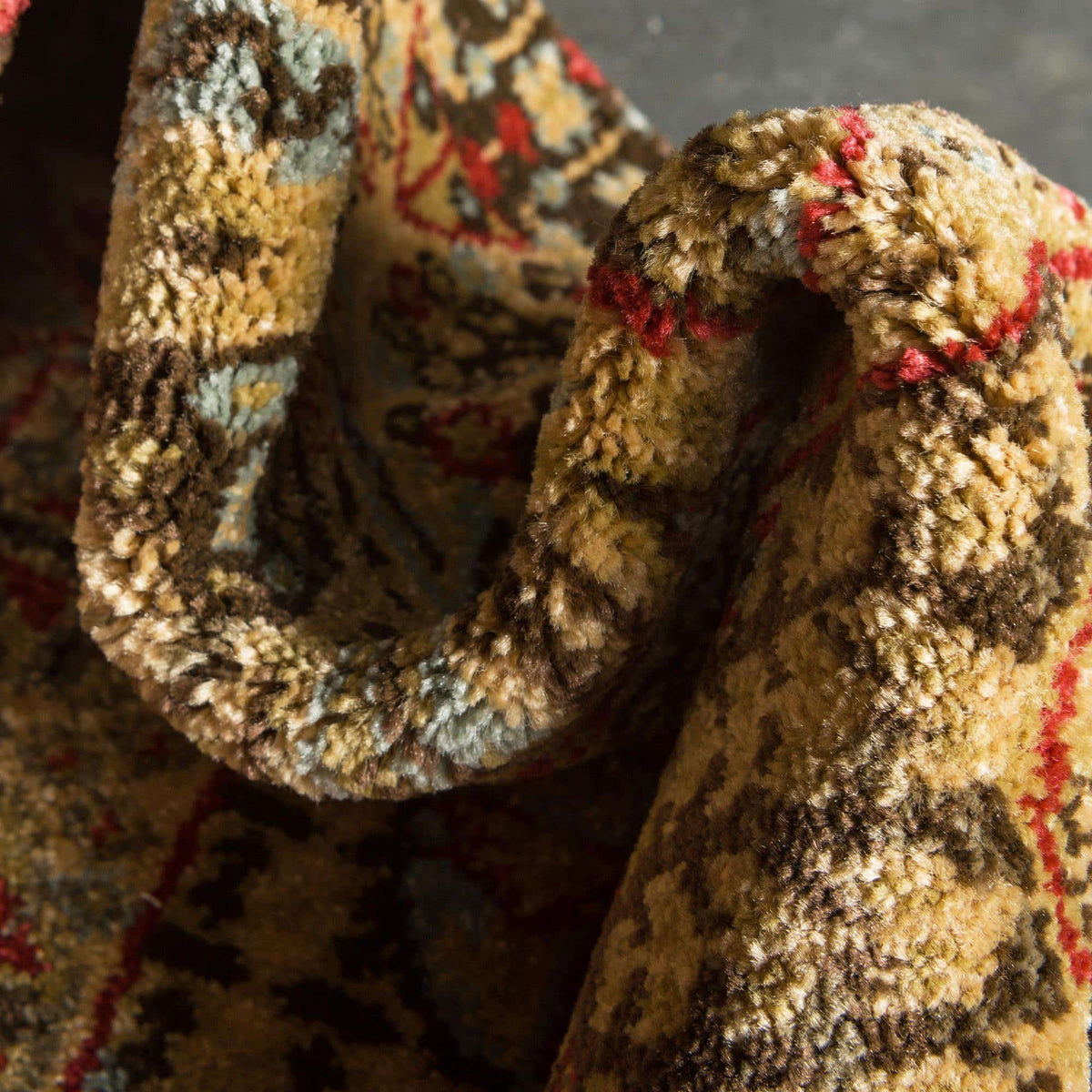 Rund Teppich Mamluk in Braun von Hadorn™ - Lifestyle Image