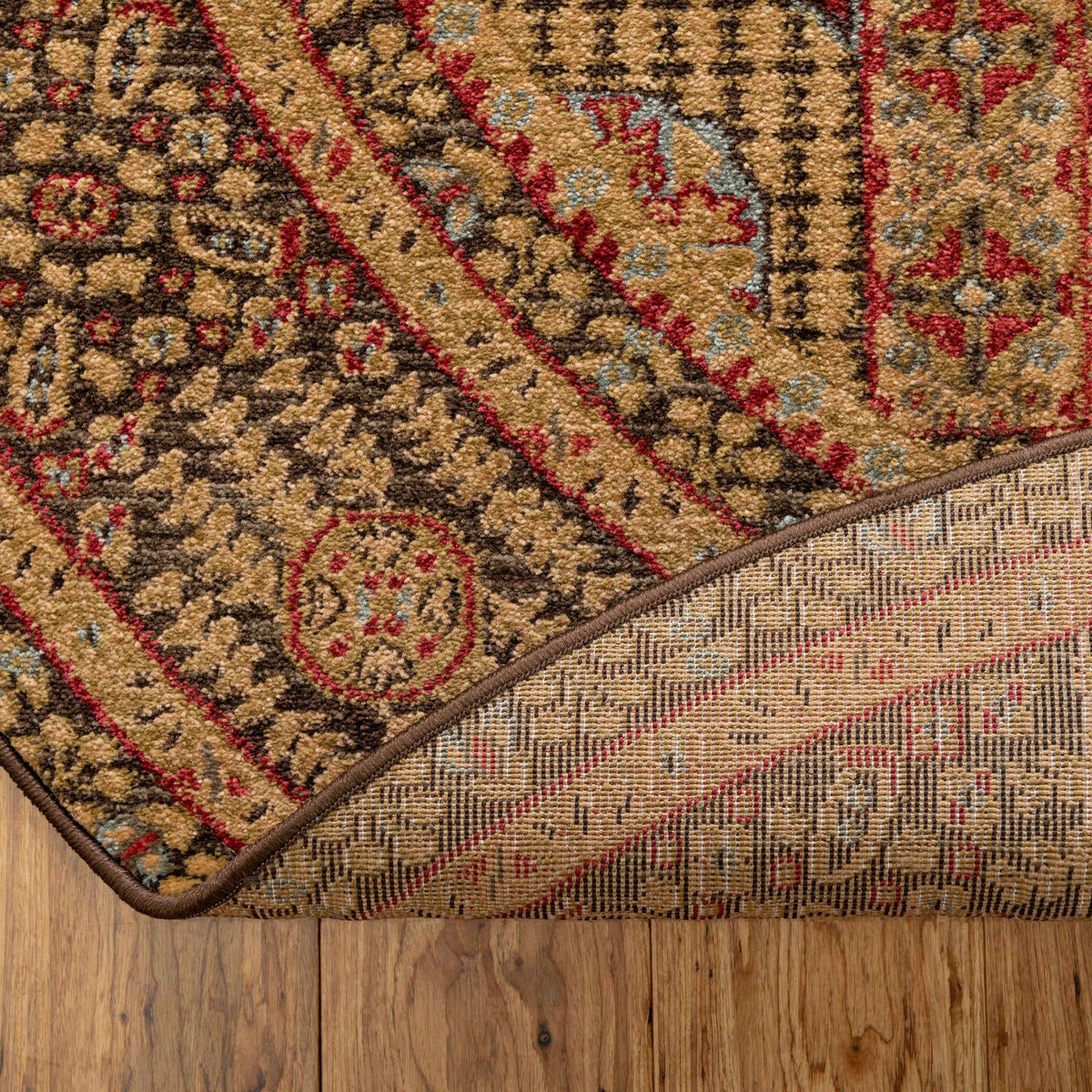 Rund Teppich Mamluk in Braun von Hadorn™ - Lifestyle Image