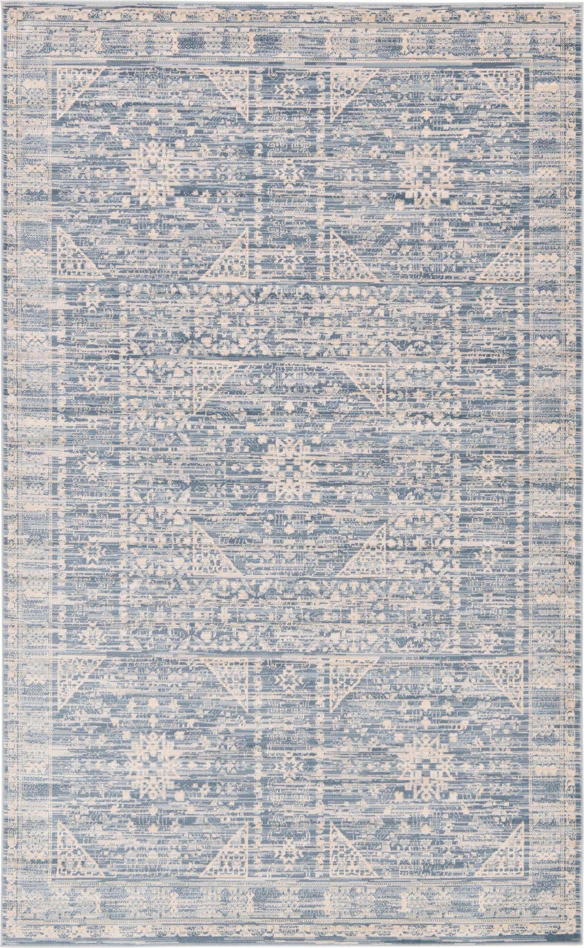 Rechteck Teppich Restoration in Blau von Hadorn™ - Lifestyle Image