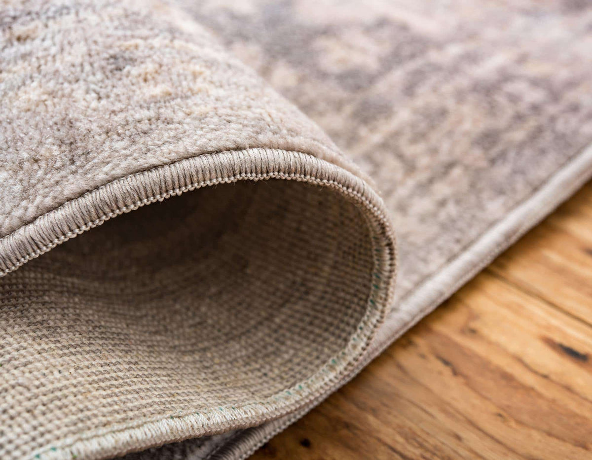 Rechteck Teppich Restoration in Grau von Hadorn™ - Lifestyle Image