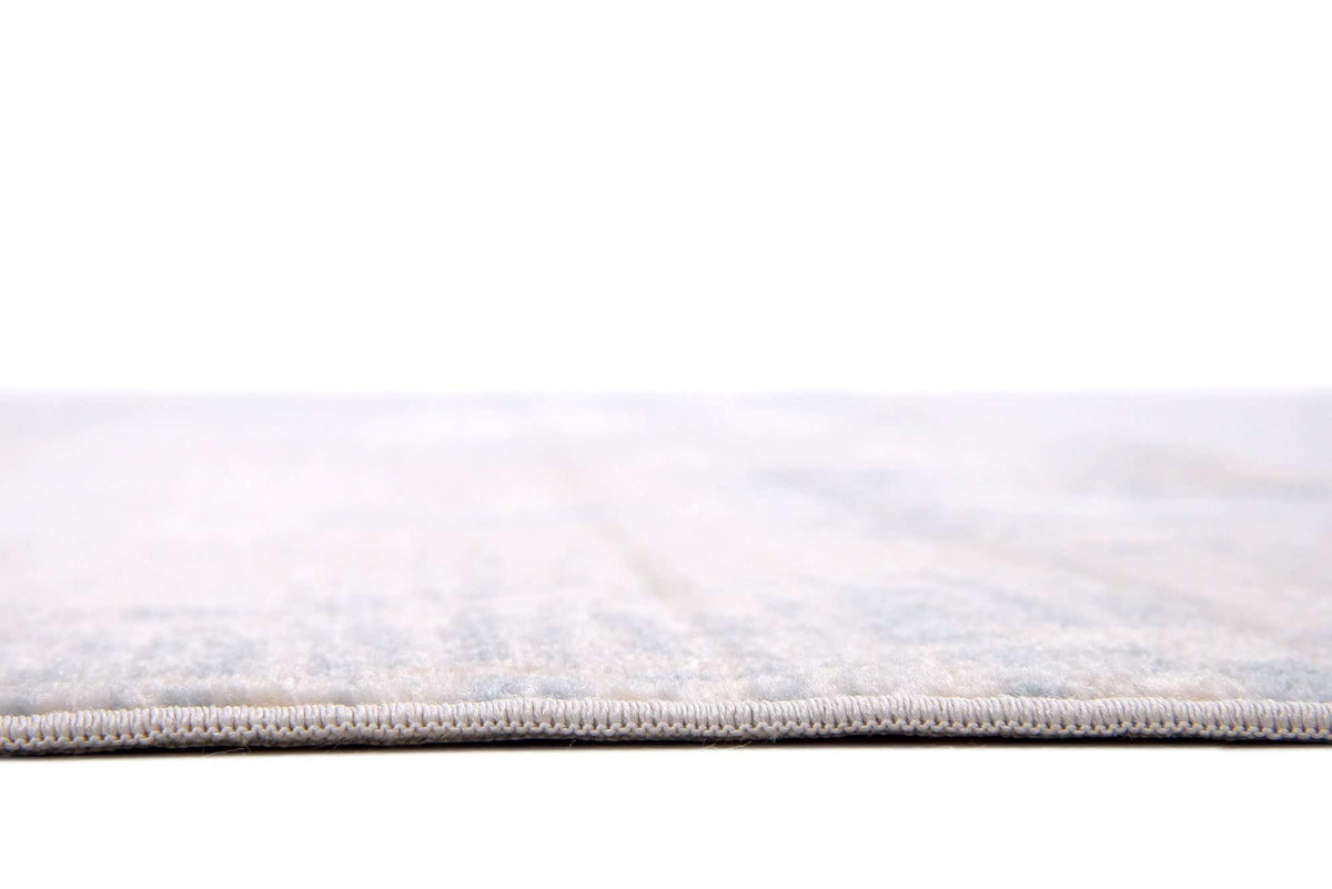 Rechteck Teppich Restoration in Blau von Hadorn™ - Lifestyle Image