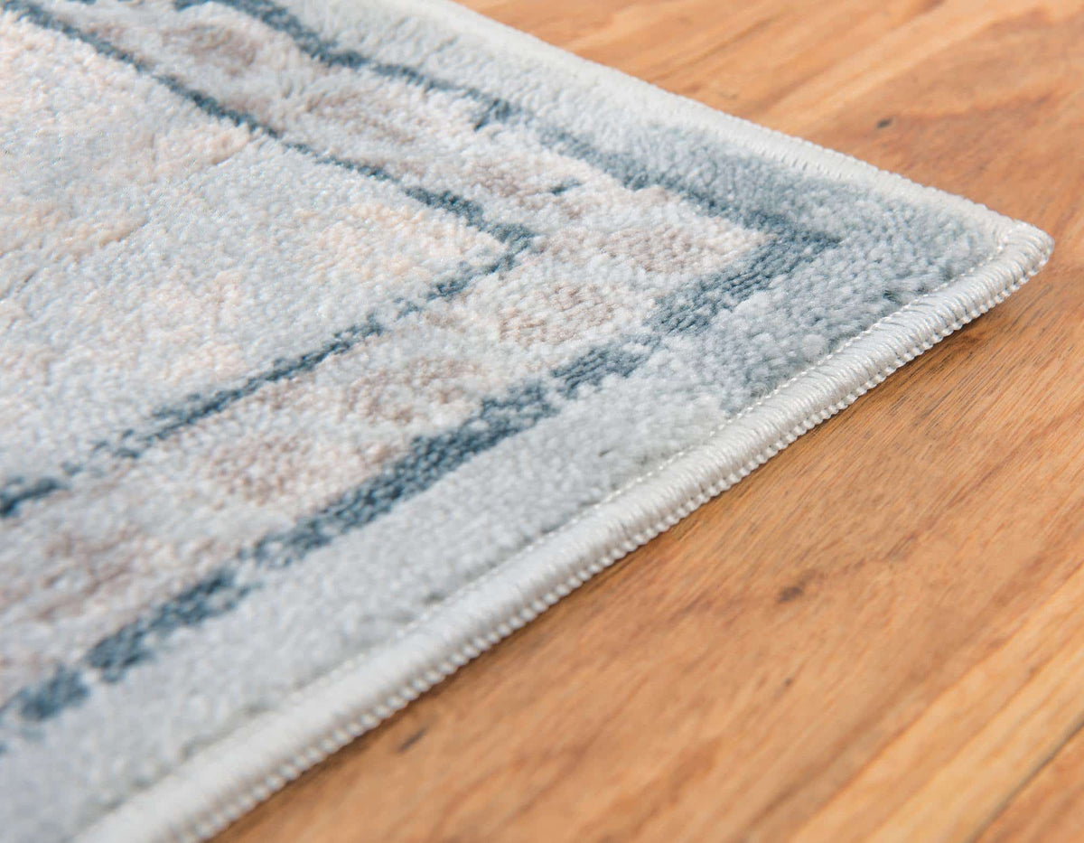 Rechteck Teppich Restoration in Hellblau von Hadorn™ - Lifestyle Image