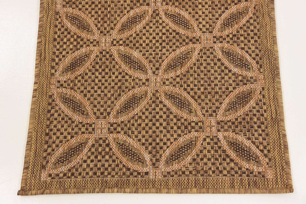 Läufer Outdoor Teppich Outdoor Trellis in Hellbraun von Hadorn™ - Lifestyle Image
