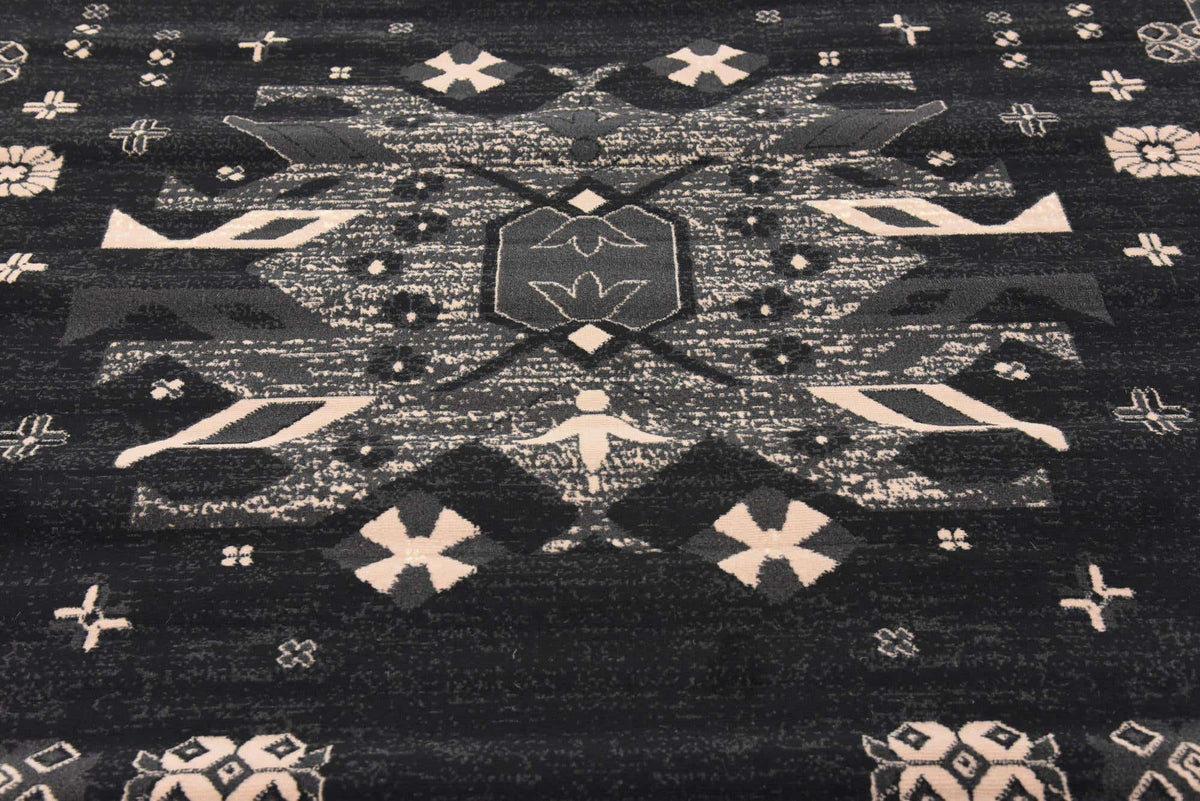 Quadratisch Teppich Heriz Design in Schwarz von Hadorn™ - Lifestyle Image