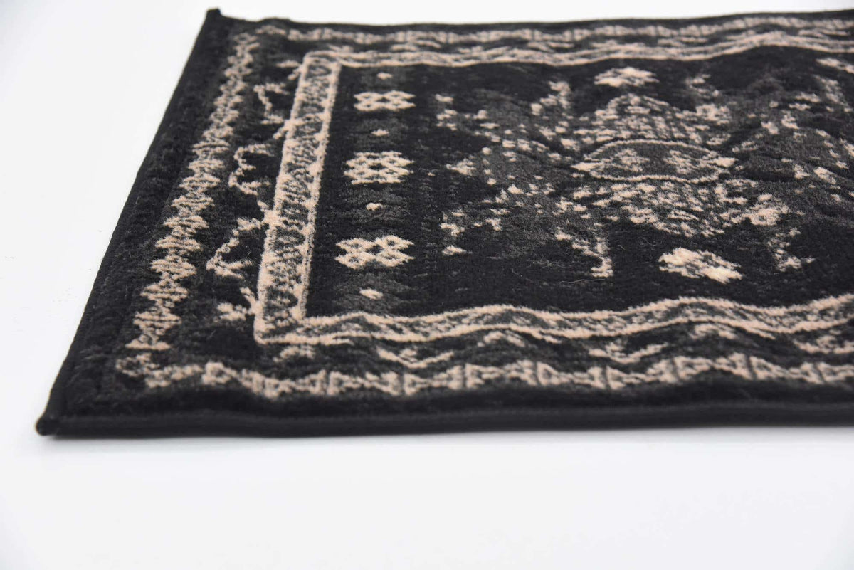 Läufer Teppich Heriz Design in Schwarz von Hadorn™ - Lifestyle Image
