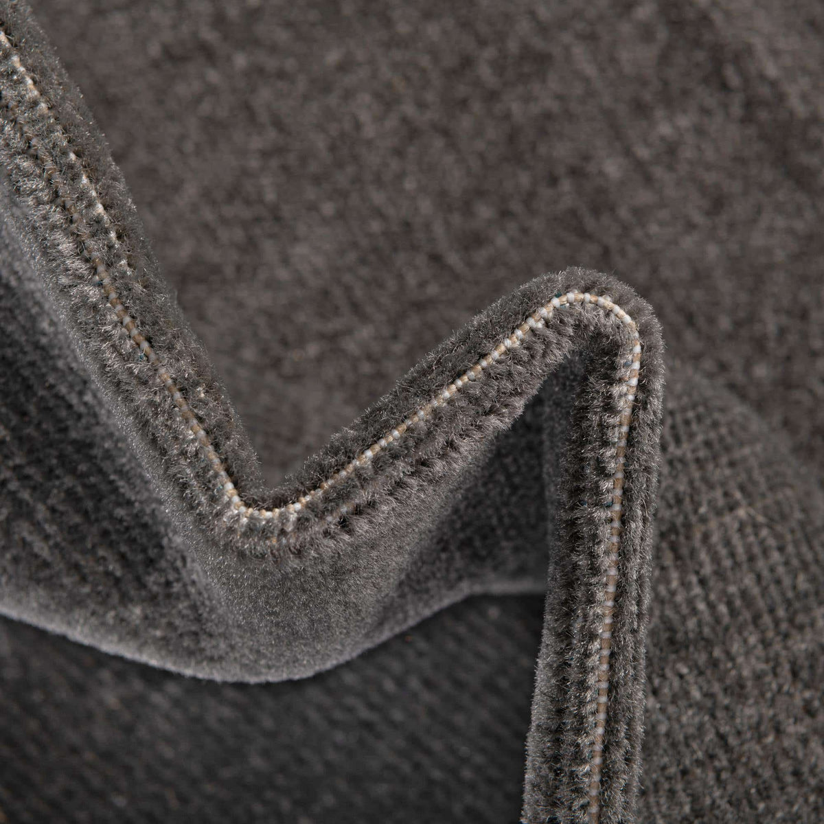Rechteck Teppich Tribeca in Grau von Hadorn™ - Lifestyle Image