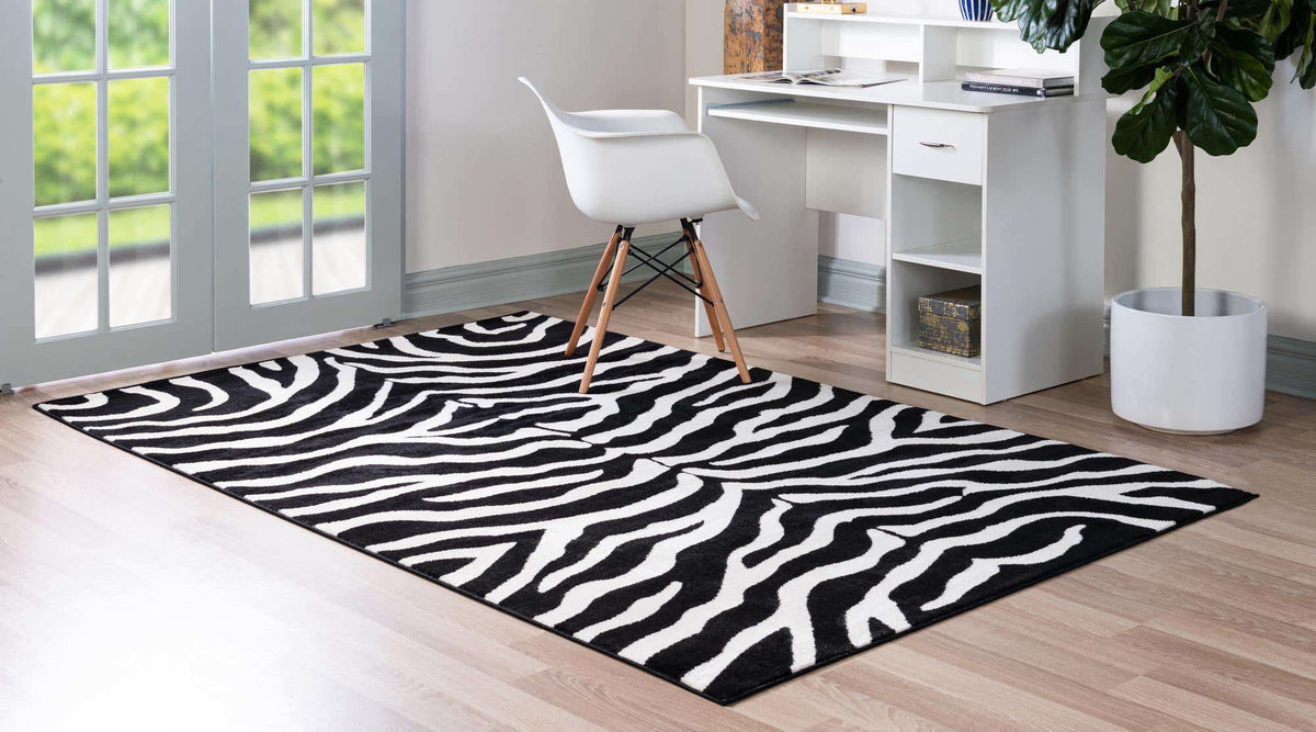 Rechteck Teppich Safari in Schwarz von Hadorn™ - Lifestyle Image