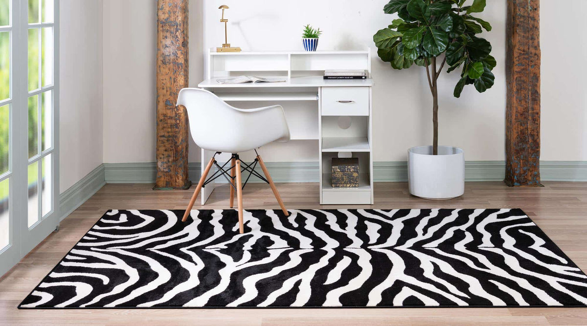 Rechteck Teppich Safari in Schwarz von Hadorn™ - Lifestyle Image
