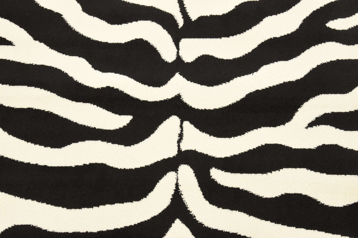 Rechteck Teppich Safari in Schwarz von Hadorn™ - Lifestyle Image