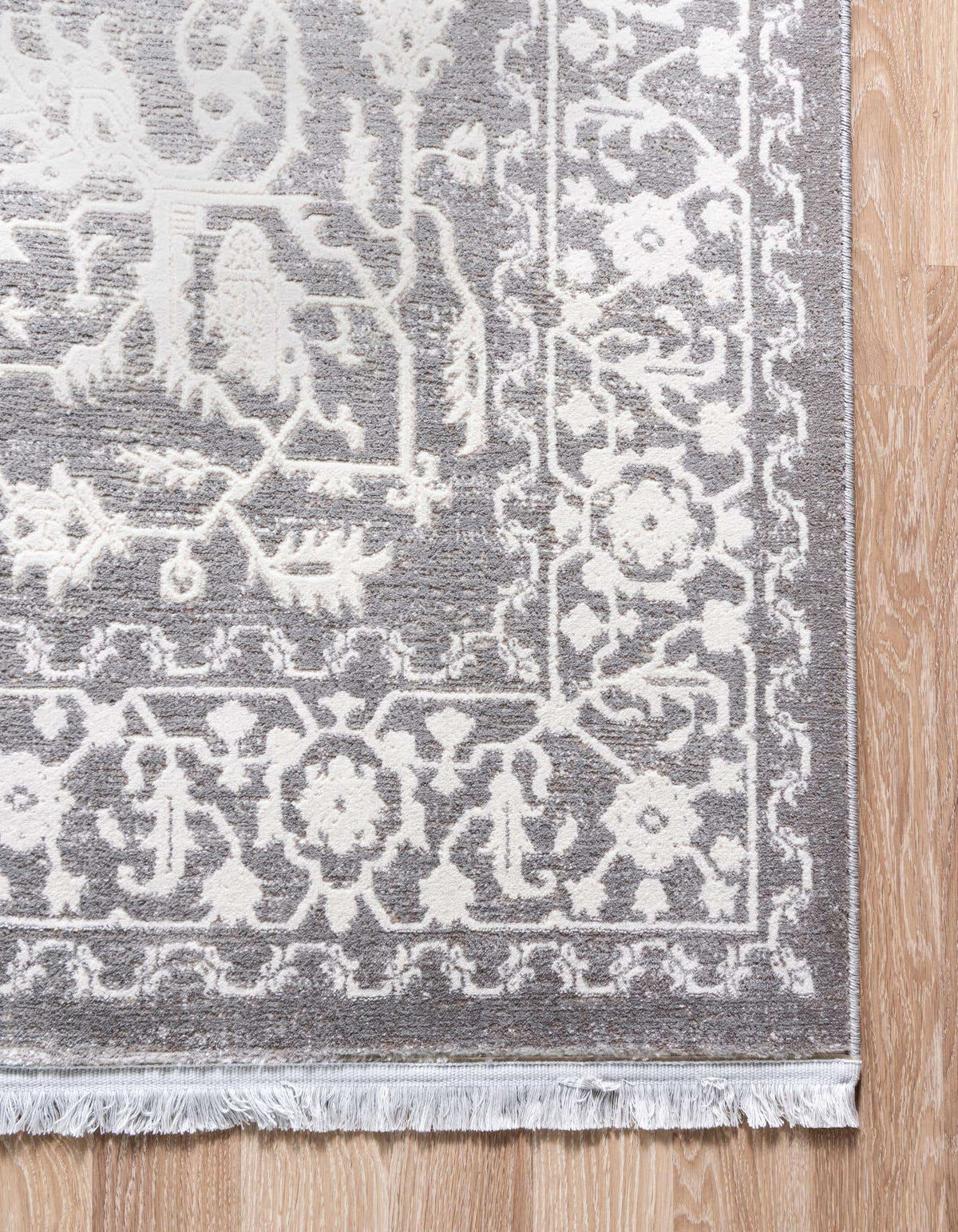 Rechteck Teppich New Vintage in Hellgrau von Hadorn™ - Lifestyle Image