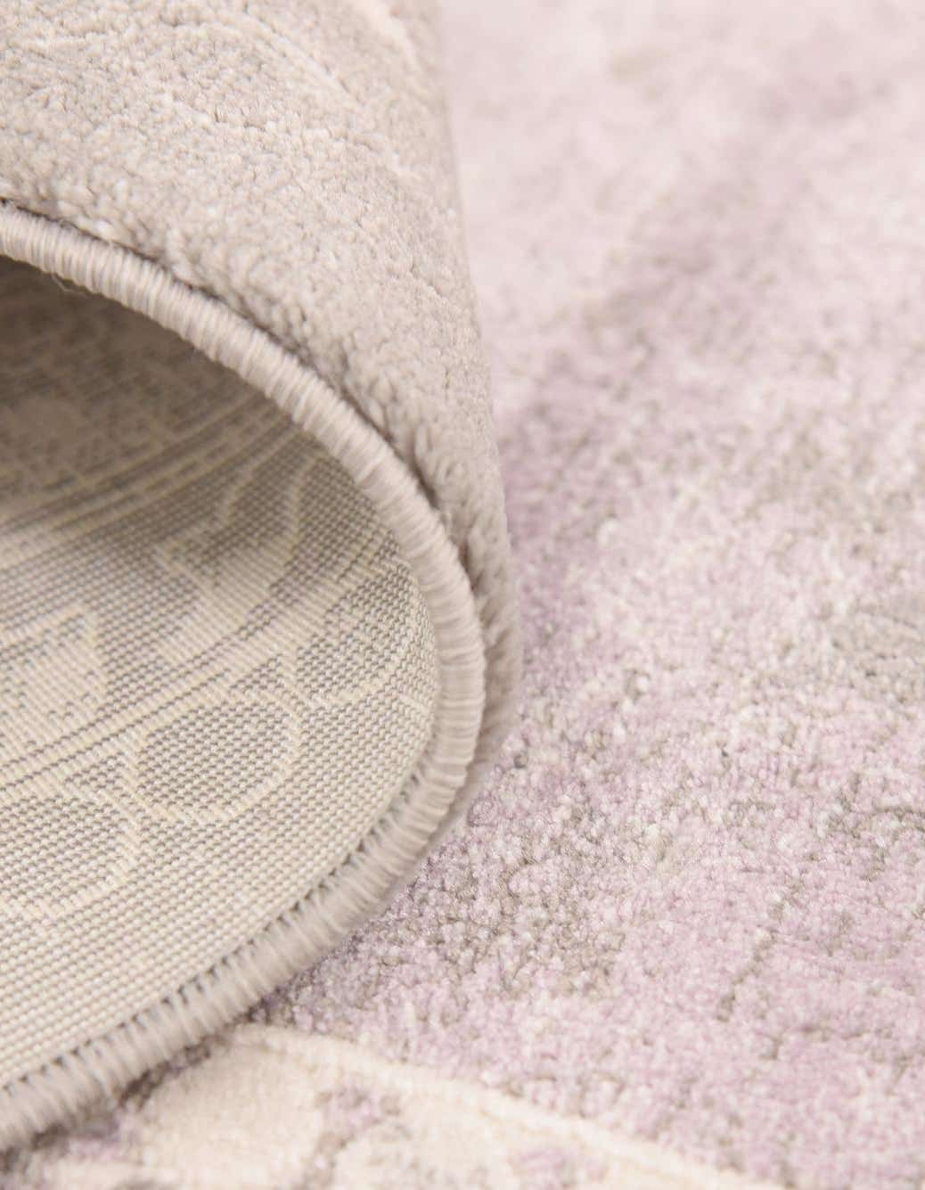 Rechteck Teppich New Vintage in Lila von Hadorn™ - Lifestyle Image
