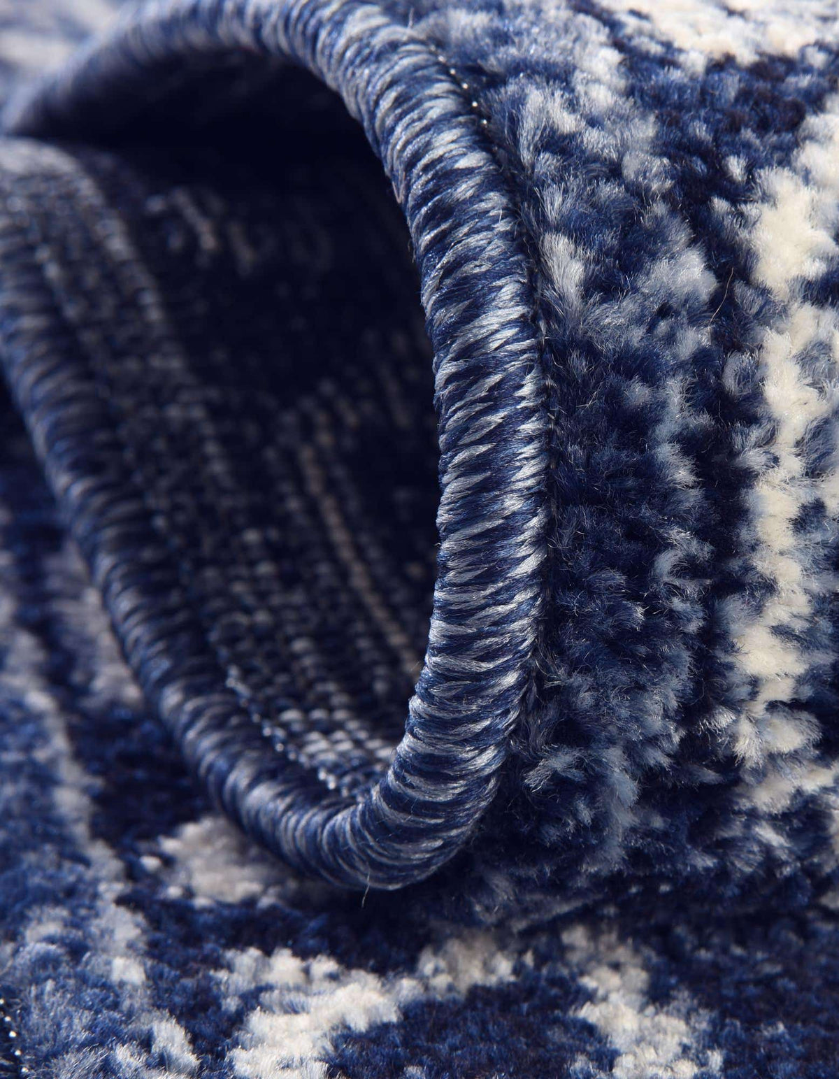 Rund Teppich Vista in Blau von Hadorn™ - Lifestyle Image