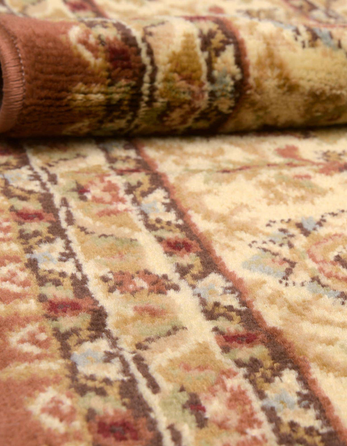 Rechteck Teppich Classic Agra in Ziegelrotes helles Rosa von Hadorn™ - Lifestyle Image