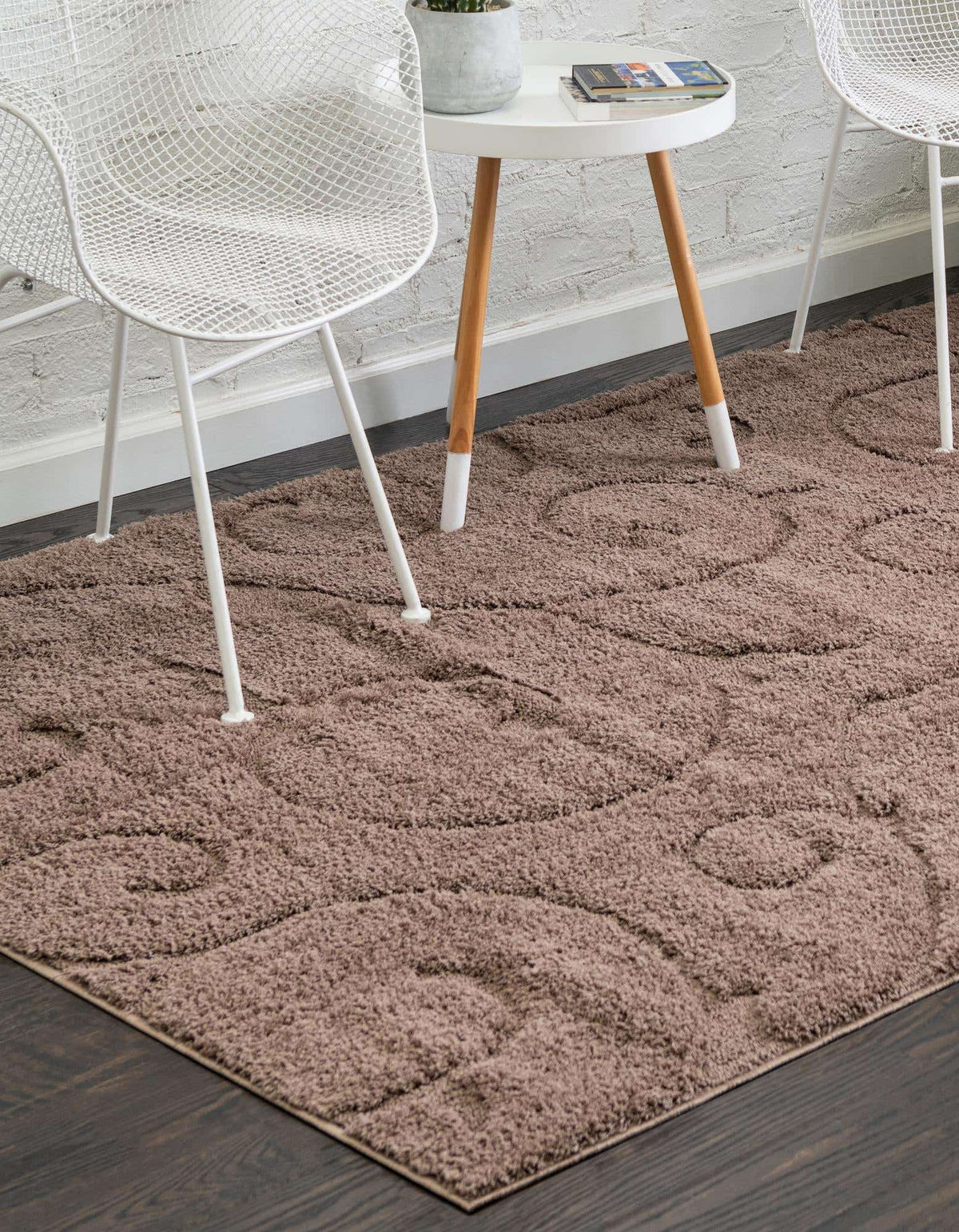 Rechteck Hochflorteppich Floral Shag in Braun von Hadorn™ - Lifestyle Image