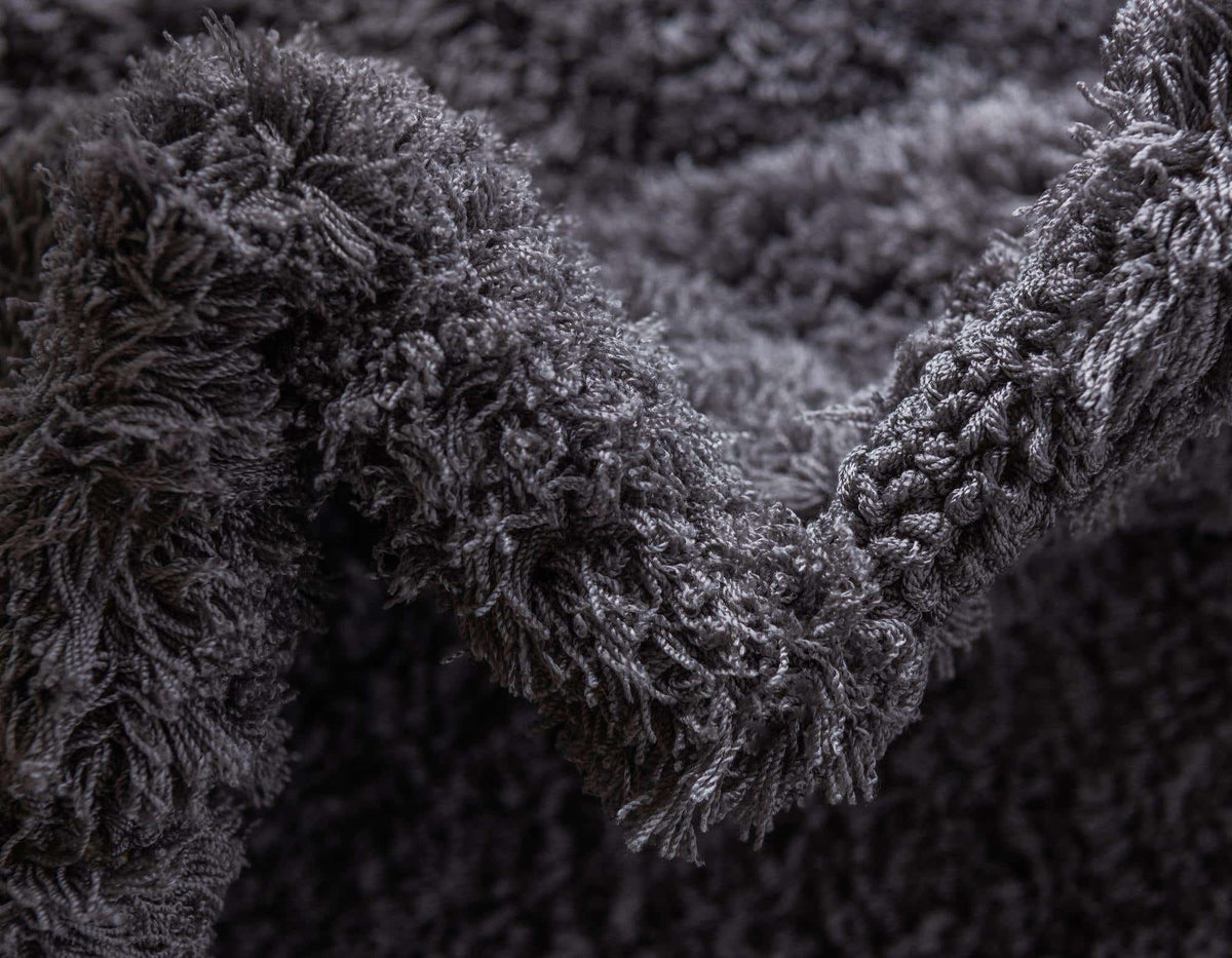 Rechteck Hochflorteppich Trellis Shag in Dunkelgrau von Hadorn™ - Lifestyle Image