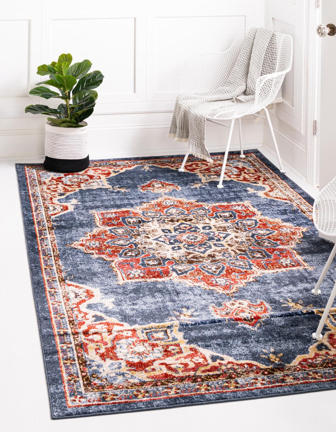 Rechteck Teppich Arcadia in Dunkelblau von Hadorn™ - Lifestyle Image
