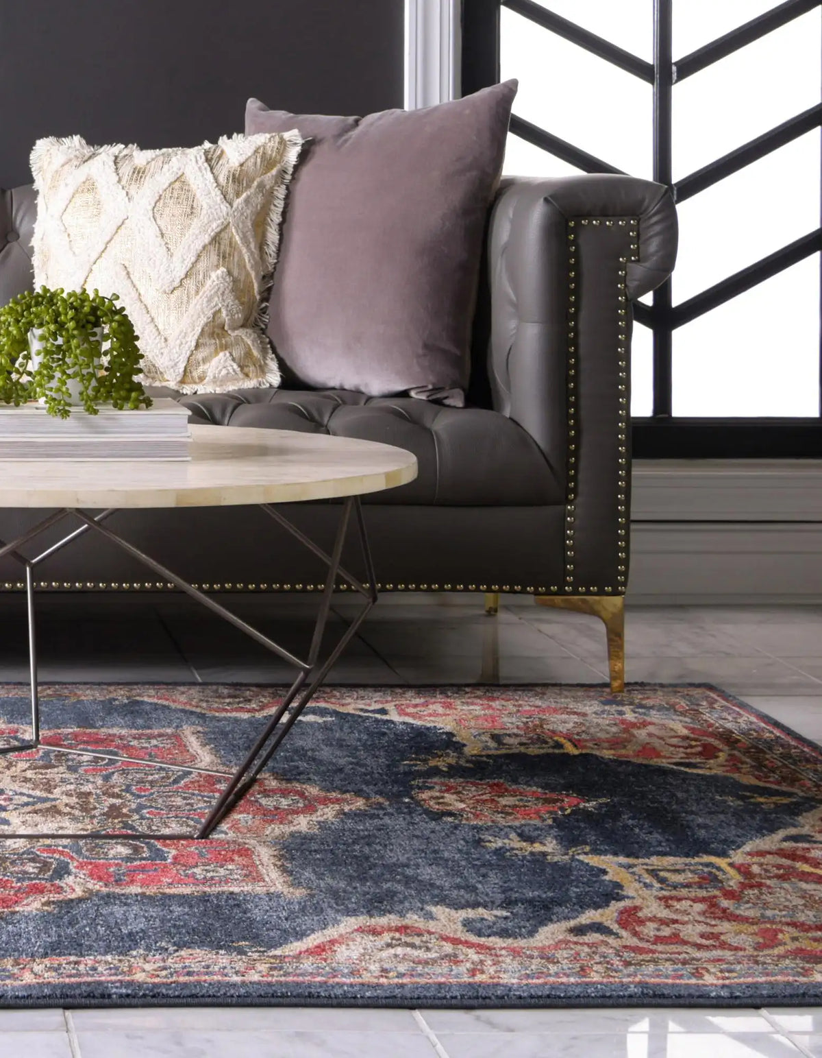 Rechteck Teppich Arcadia in Dunkelblau von Hadorn™ - Lifestyle Image
