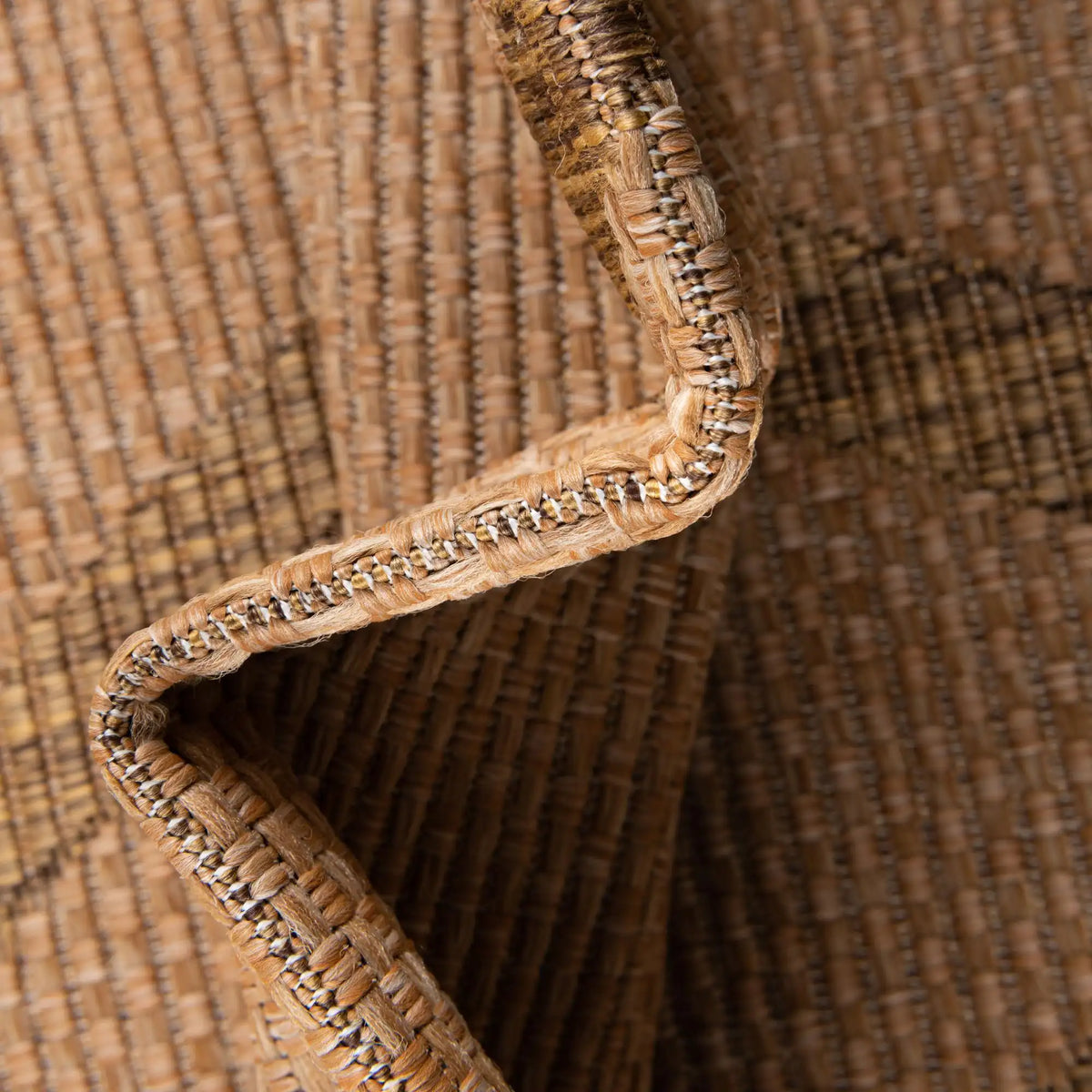 Rechteck Outdoor Teppich Outdoor Trellis in Hellbraun von Hadorn™ - Lifestyle Image