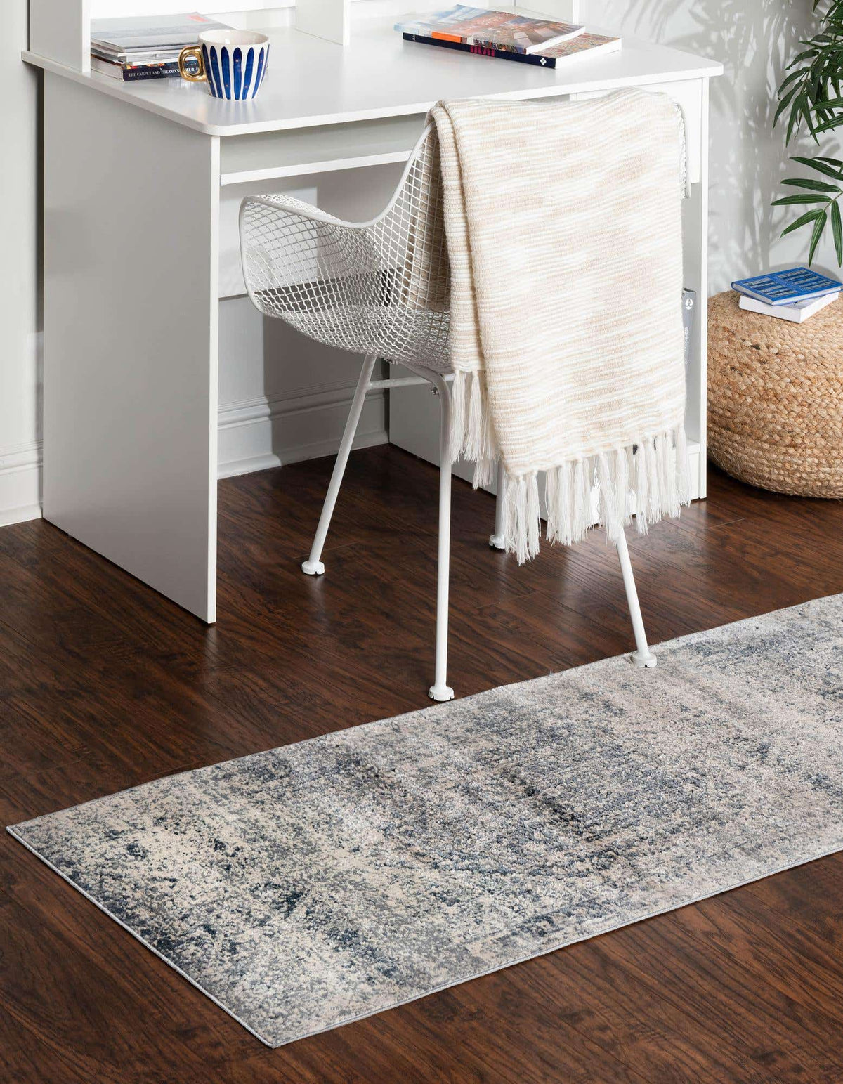 Läufer Teppich Villa in Grau von Hadorn™ - Lifestyle Image