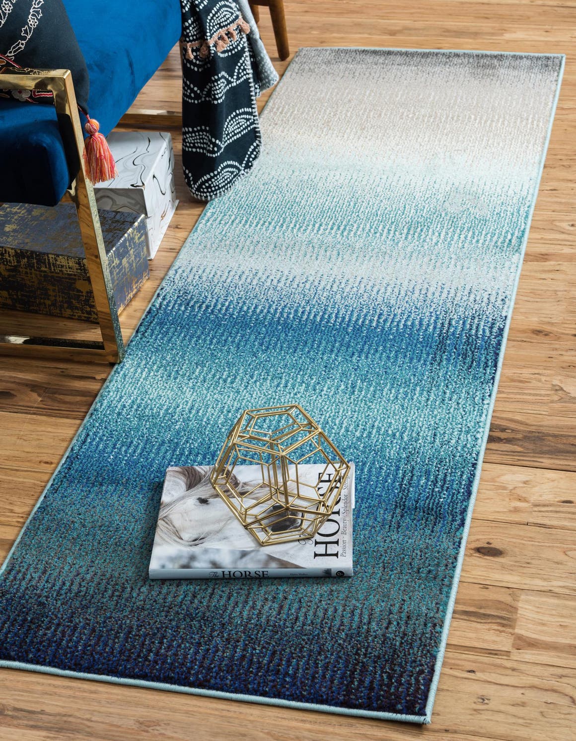 Läufer Teppich Casablanca in Blau von Hadorn™ - Lifestyle Image