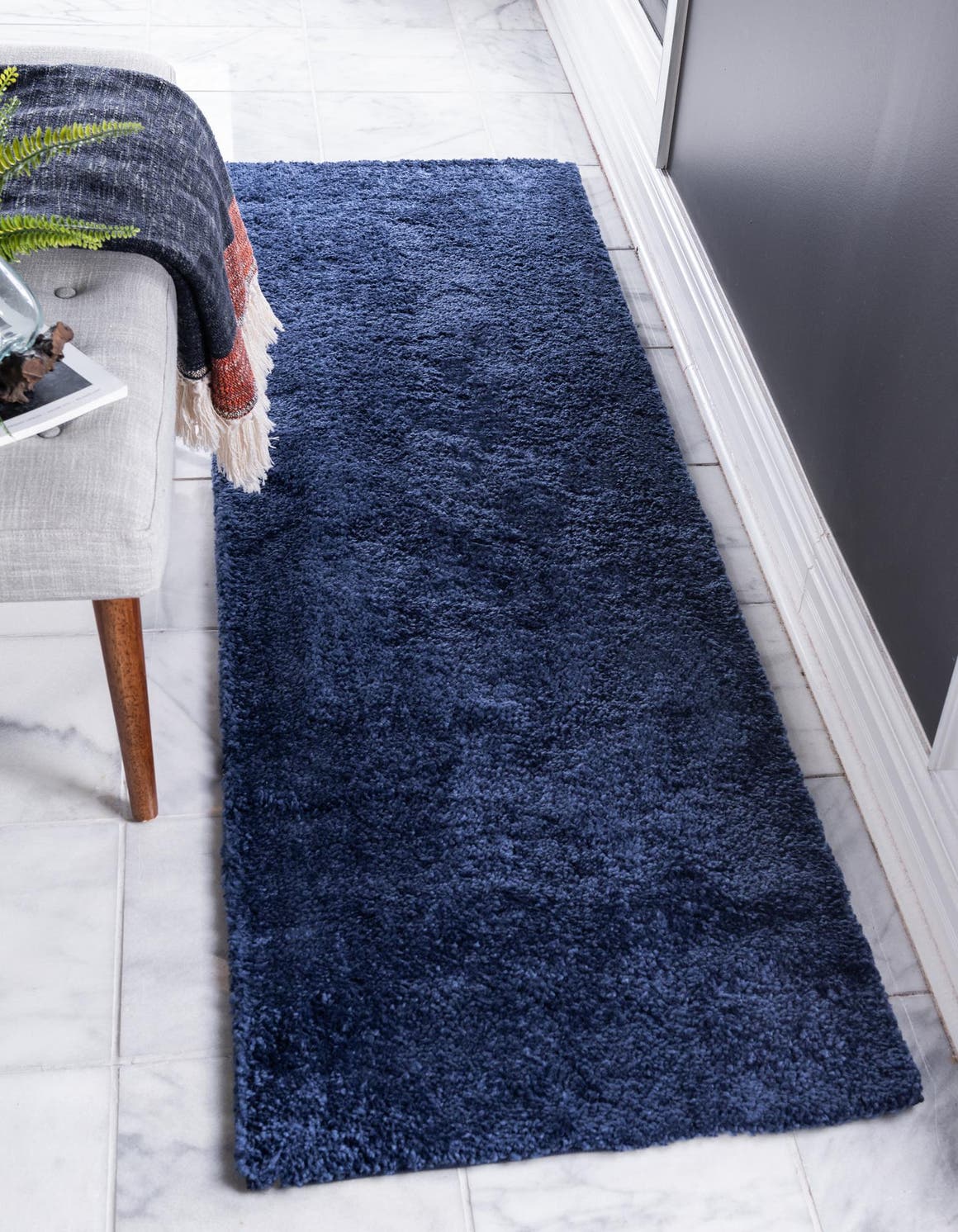 Läufer Teppich Solid Frieze in Blau von Hadorn™ - Lifestyle Image