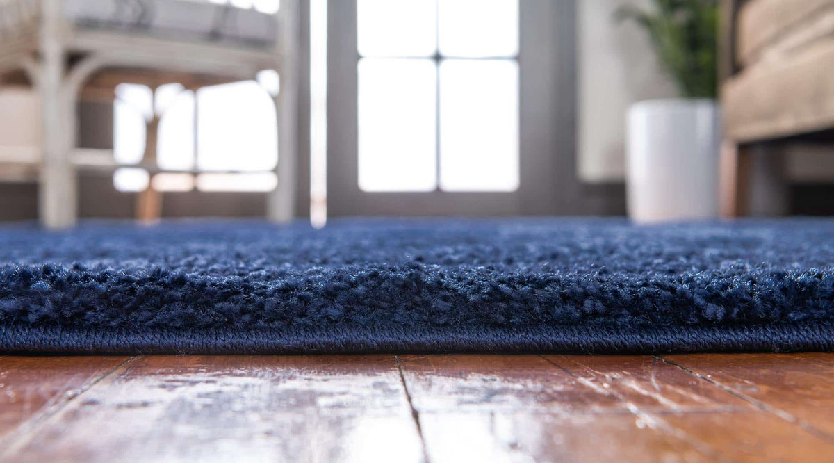Läufer Teppich Solid Frieze in Blau von Hadorn™ - Lifestyle Image