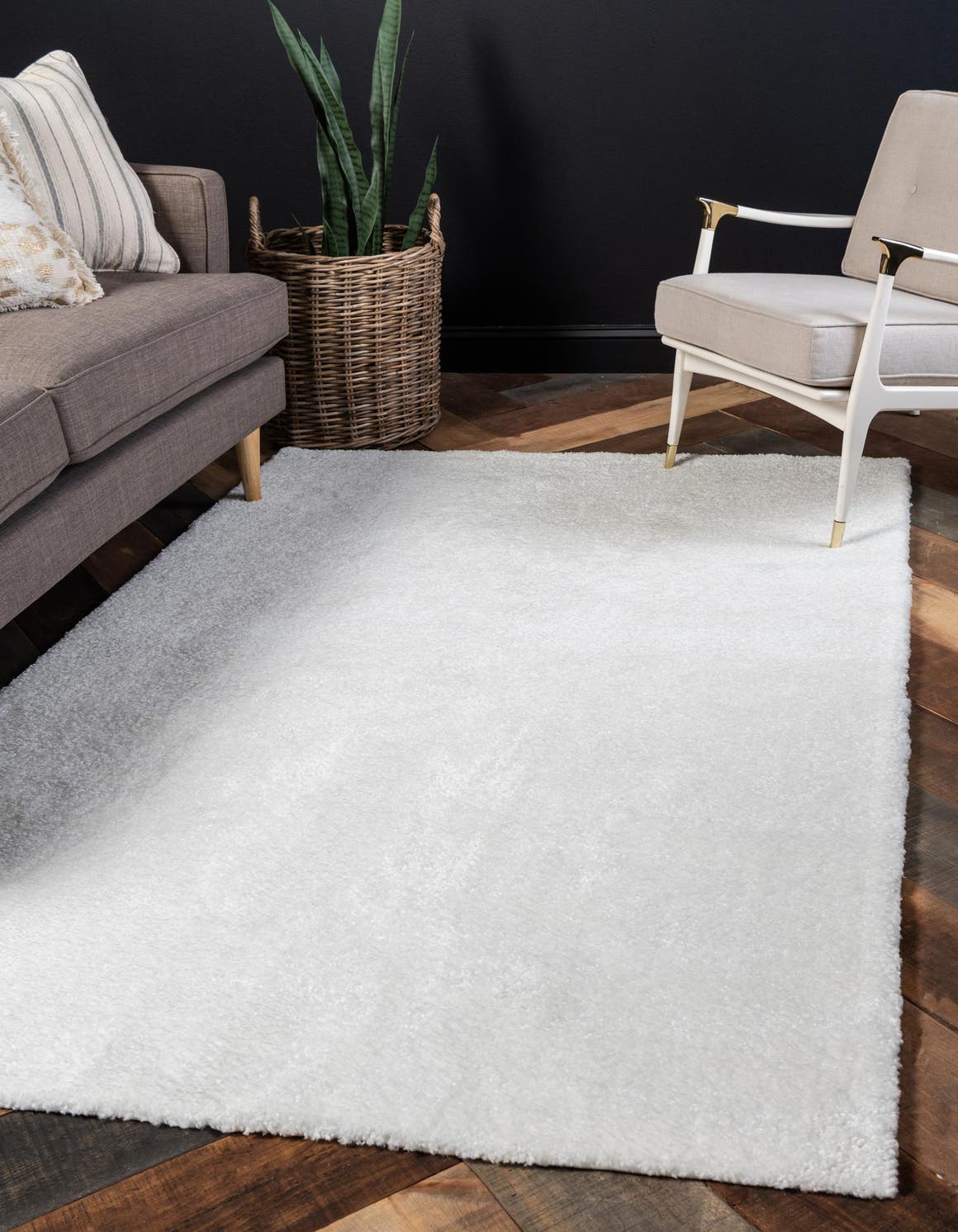 Rechteck Teppich Solid Frieze in Weiss von Hadorn™ - Lifestyle Image