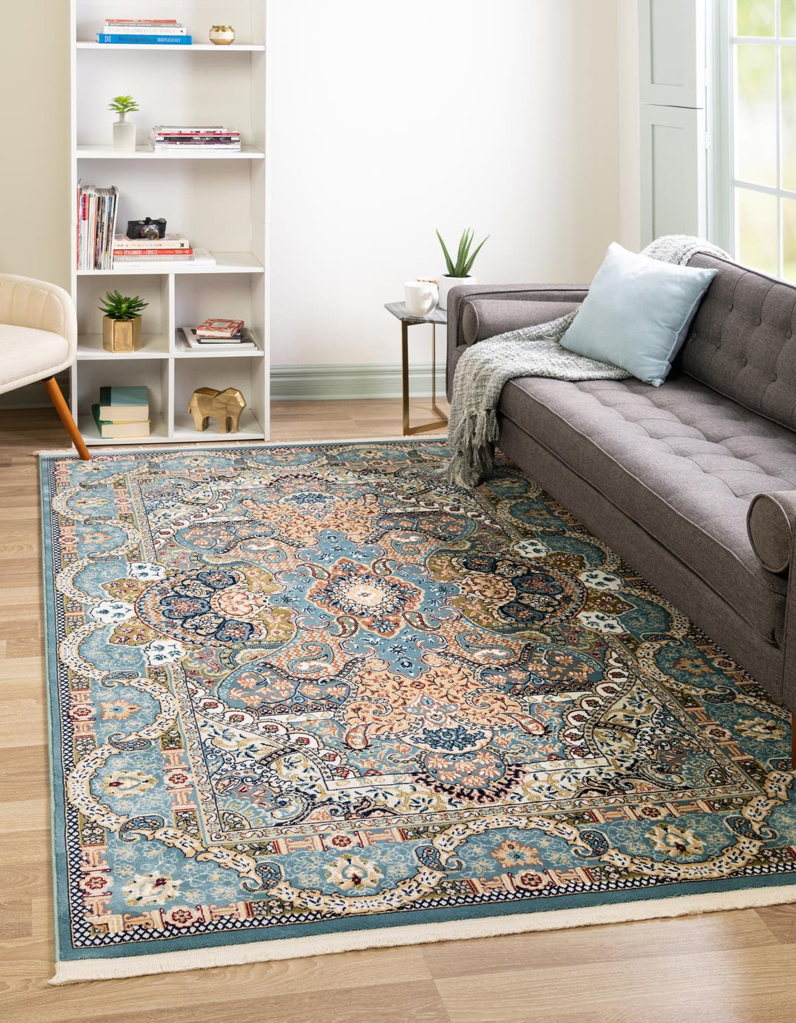 Rechteck Teppich Nain Design in Blau von Hadorn™ - Lifestyle Image