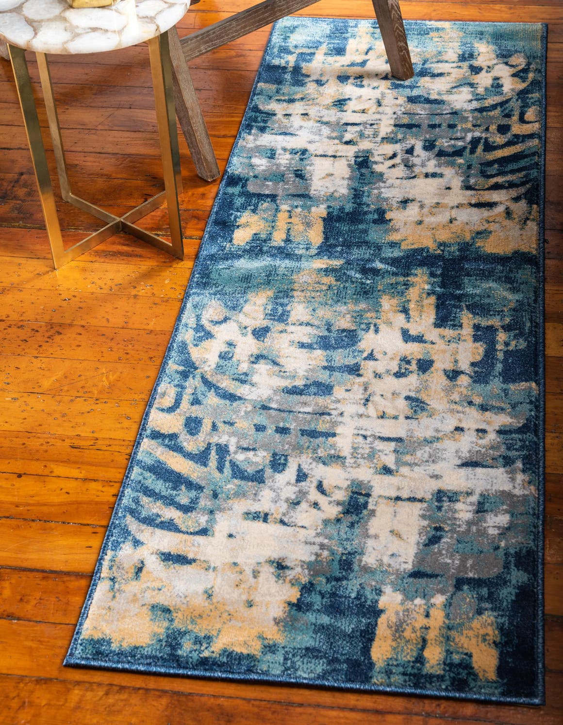 Läufer Teppich Ethereal in Blau von Hadorn™ - Lifestyle Image