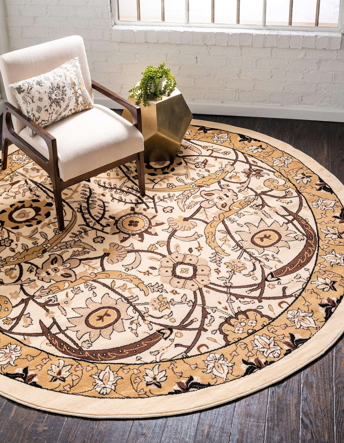 Rund Teppich Isfahan Design in Beige von Hadorn™ - Lifestyle Image