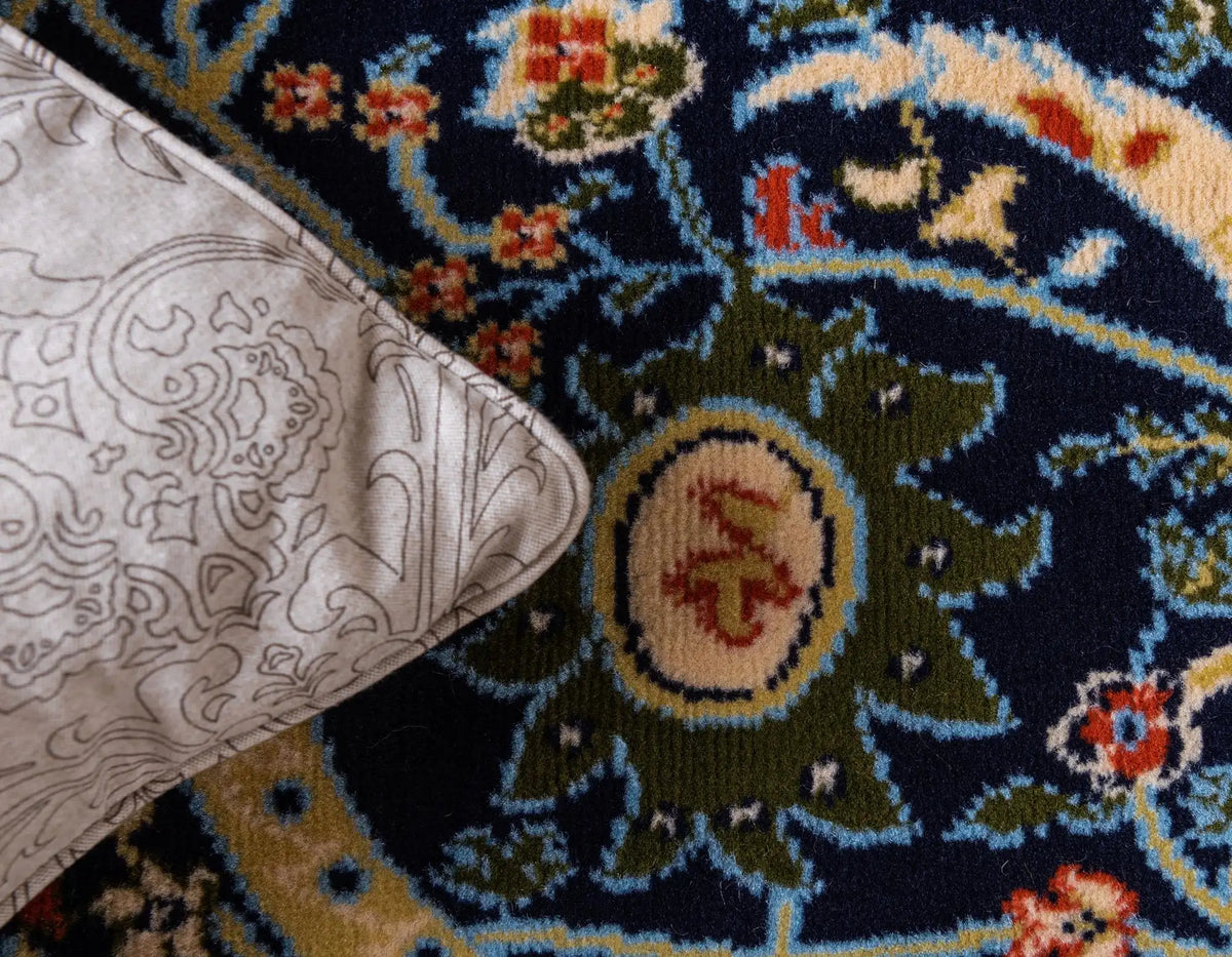 Rechteck Teppich Isfahan Design in Blau von Hadorn™ - Lifestyle Image
