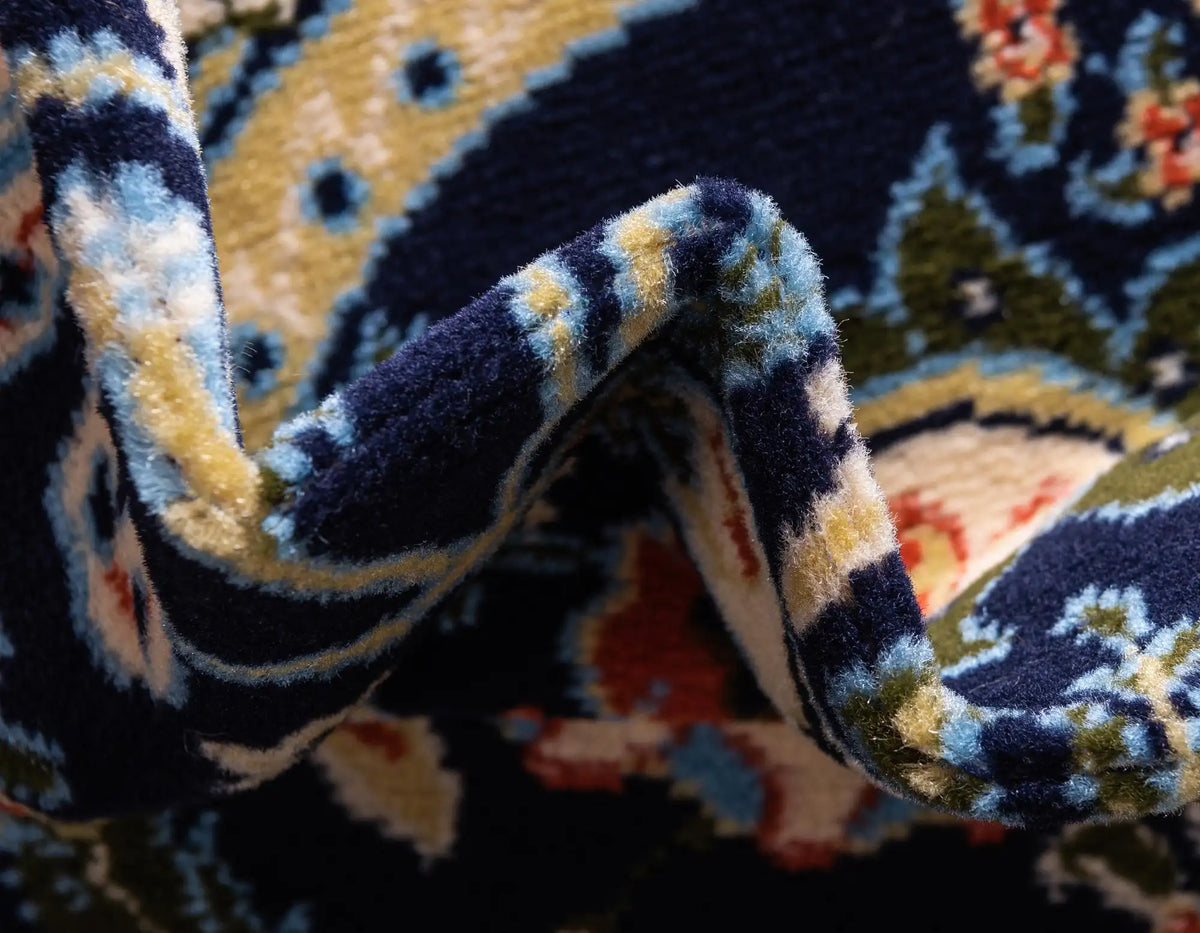 Rechteck Teppich Isfahan Design in Blau von Hadorn™ - Lifestyle Image