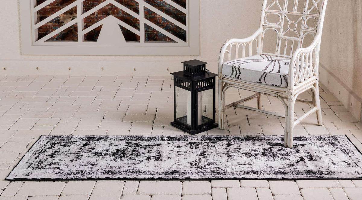 Läufer Teppich Monaco in Schwarz von Hadorn™ - Lifestyle Image