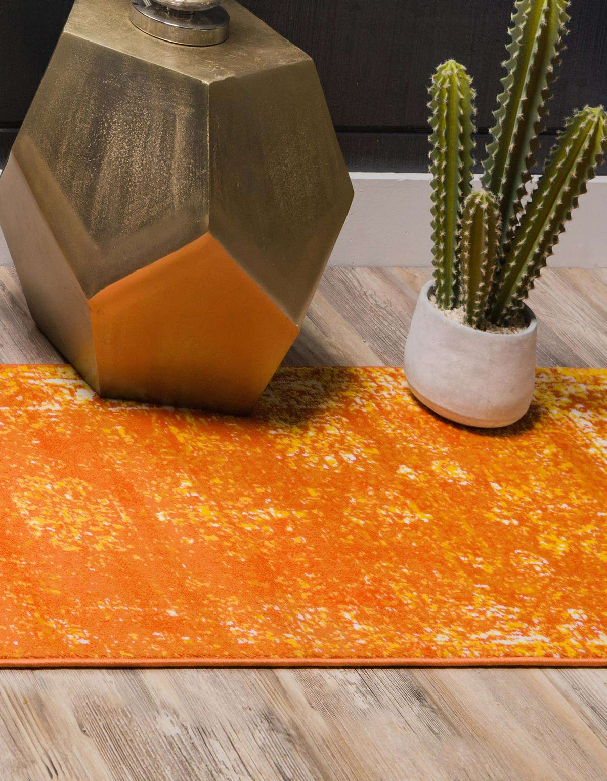 Läufer Teppich Monaco in Orange von Hadorn™ - Lifestyle Image