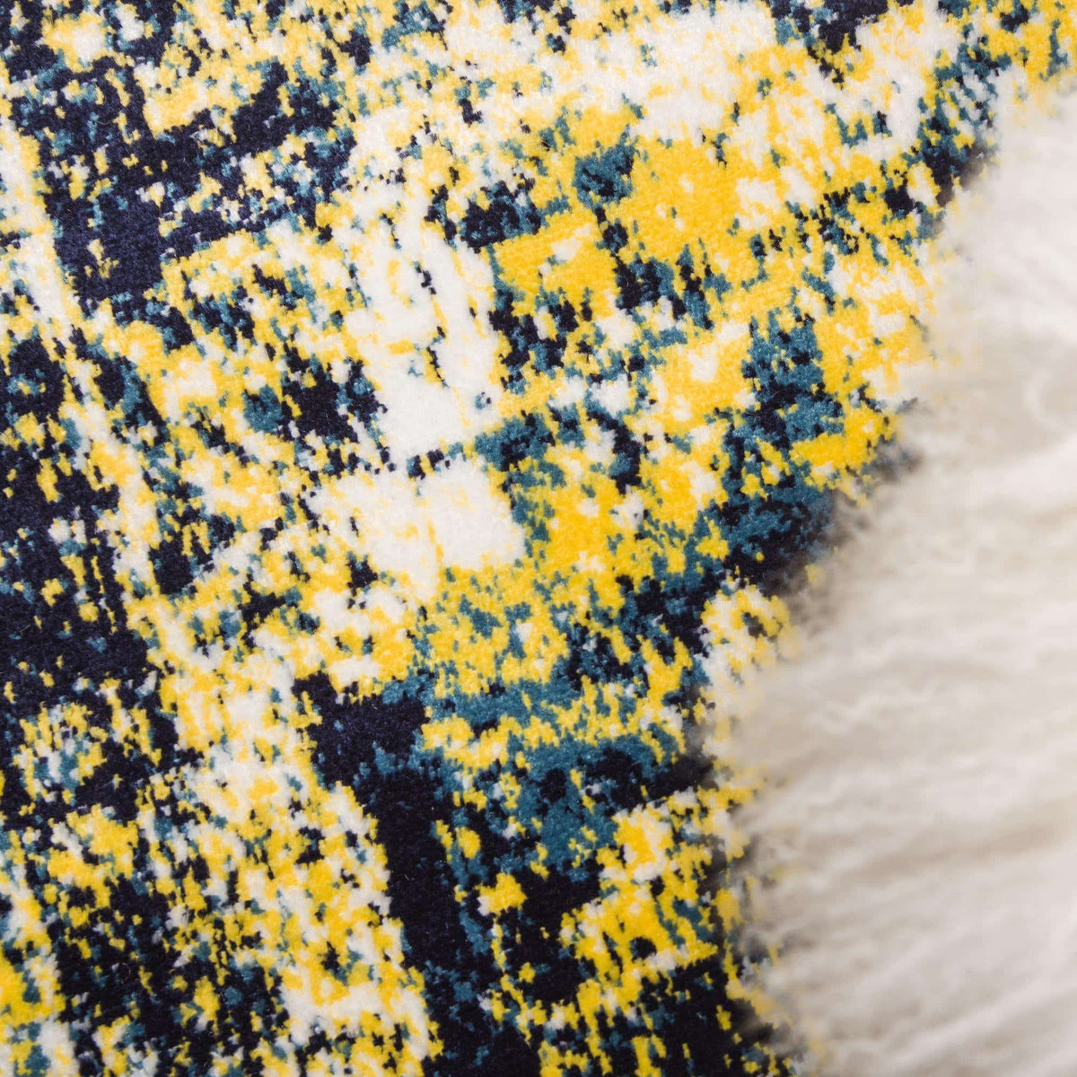 Läufer Teppich Monaco in Blau von Hadorn™ - Lifestyle Image