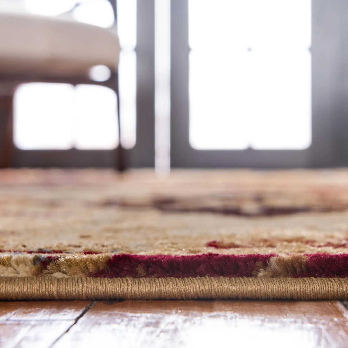 Rechteck Teppich Coffee Shop in Beige von Hadorn™ - Lifestyle Image