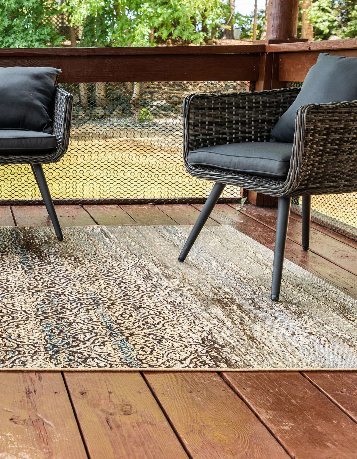 Rechteck Outdoor Teppich Outdoor Botanical in Beige von Hadorn™ - Lifestyle Image