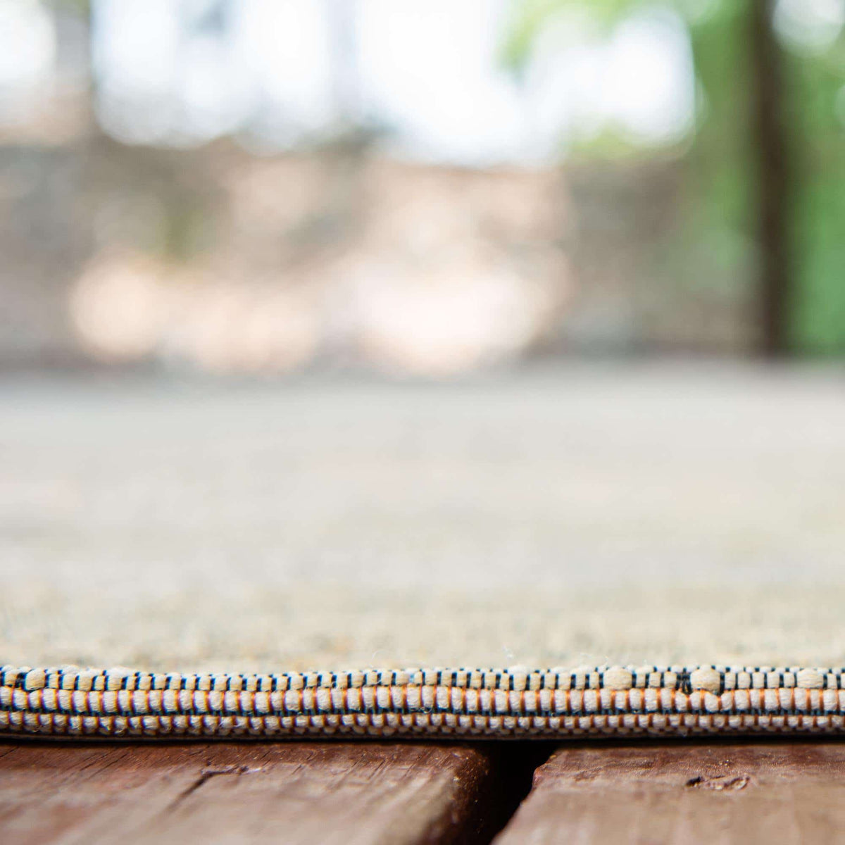 Rechteck Outdoor Teppich Outdoor Botanical in Beige von Hadorn™ - Lifestyle Image