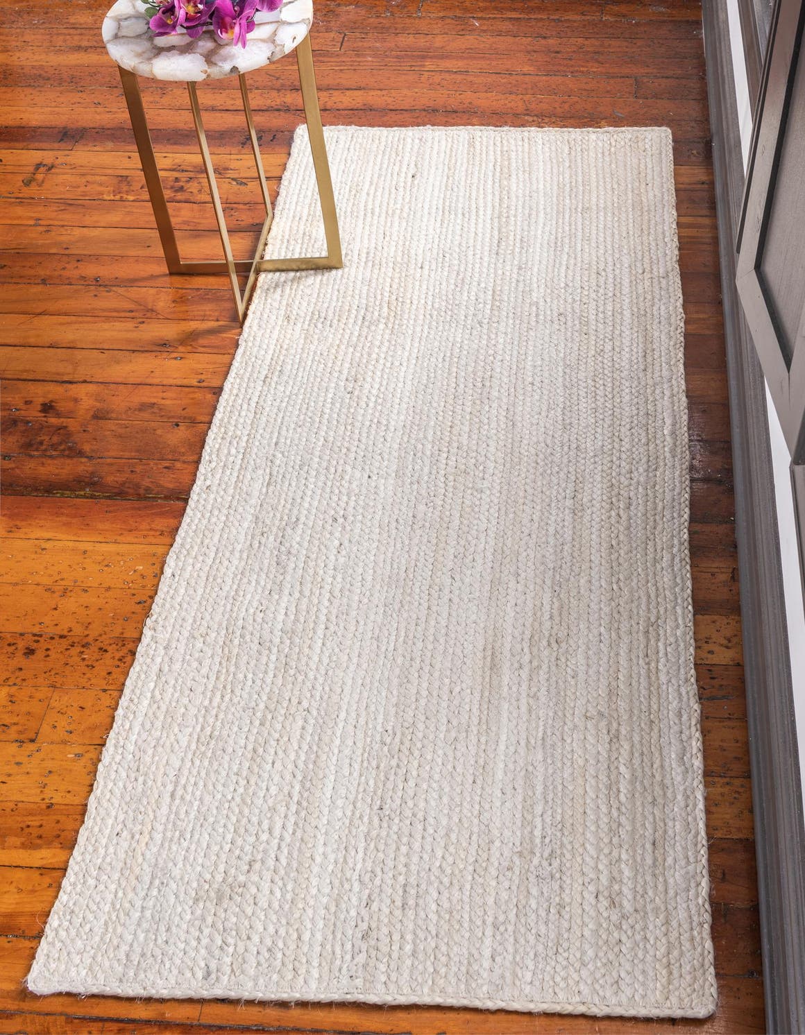 Läufer Teppich Braided Jute in Weiss von Hadorn™ - Lifestyle Image