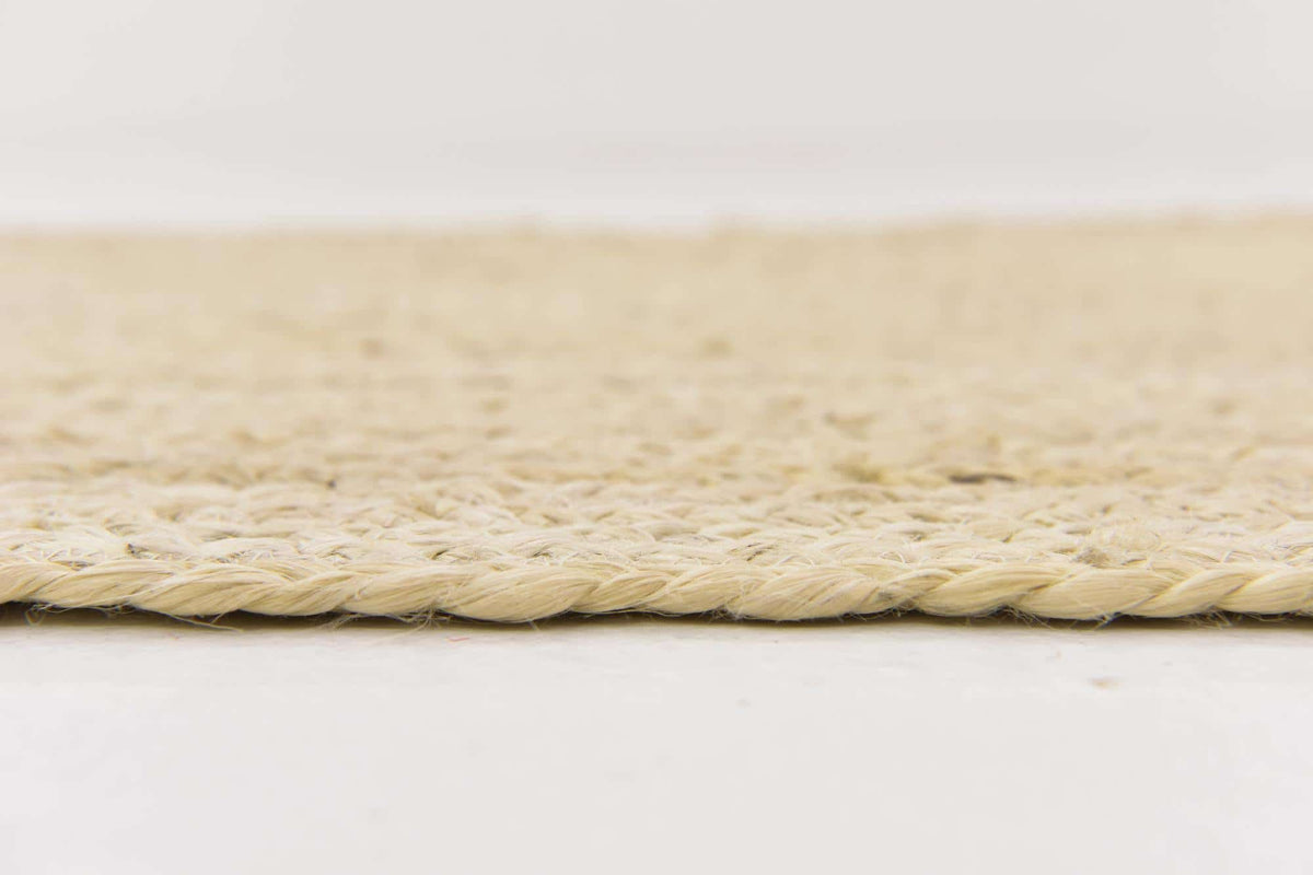 Läufer Teppich Braided Jute in Weiss von Hadorn™ - Lifestyle Image