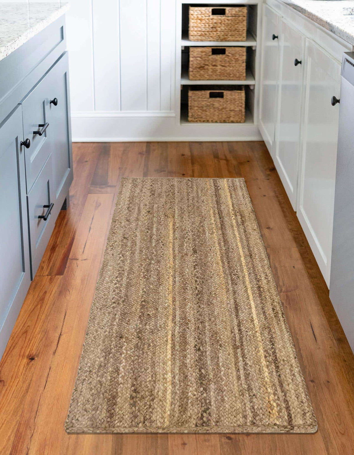 Läufer Teppich Braided Jute in Natürlich von Hadorn™ - Lifestyle Image